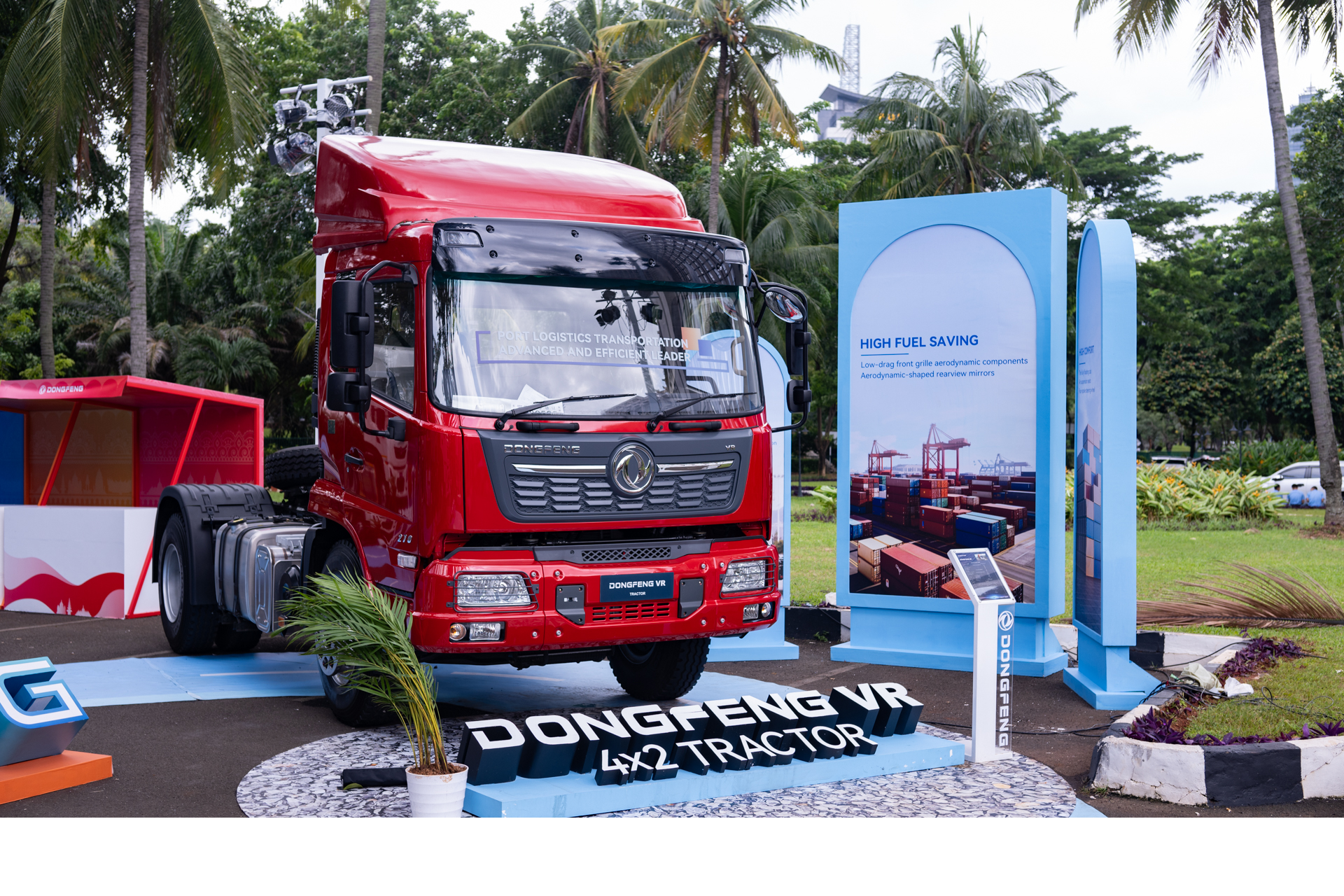 DONGFENG EXPANDS INTO SOUTAEAST ASIA WATHCOMMERCIAL TRUCK JAKARTA DEBUT