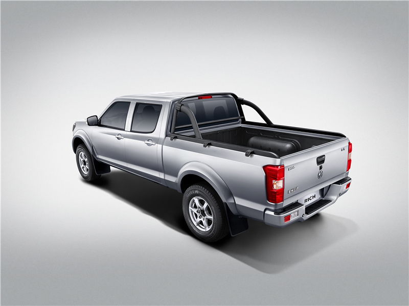 POWERFUL PERFORMANCE AND EXCEPTIONAL FUEL EFFICIENCY